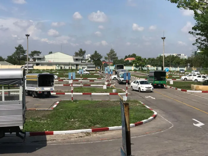 Dạy nghề lái xe cẩm Mỹ